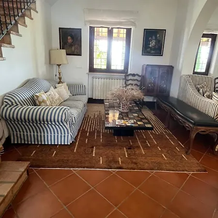 Francesa Villa Attigliano